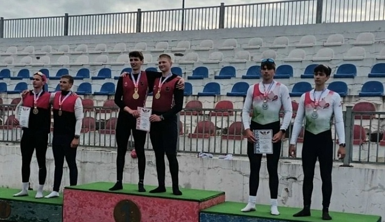 Калужские академисты завоевали три медали на всероссийском турнире по гребному спорту