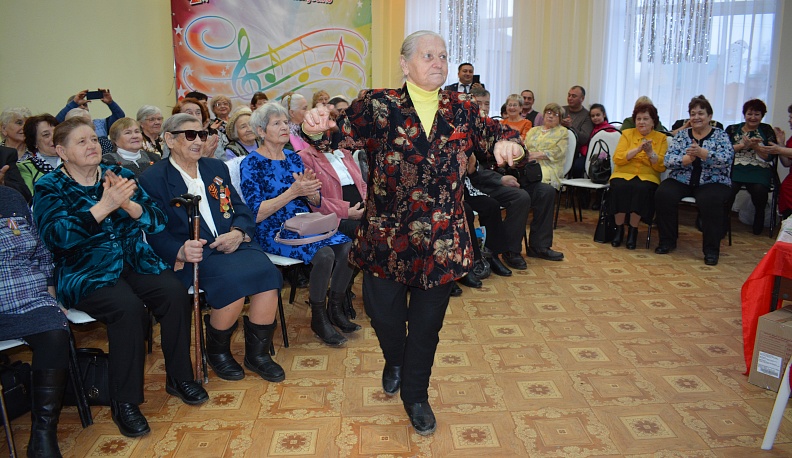 Не померкнет огонь в глазах ветеранов