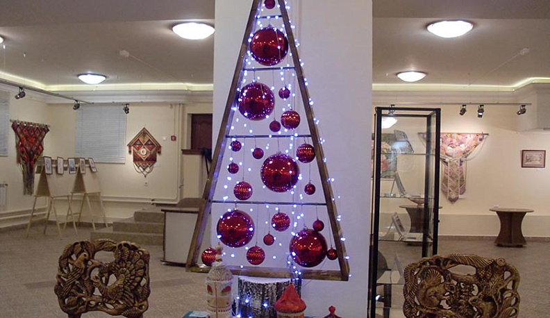 Выставка «Погружение в чудо» открылась в калужском Доме музыки