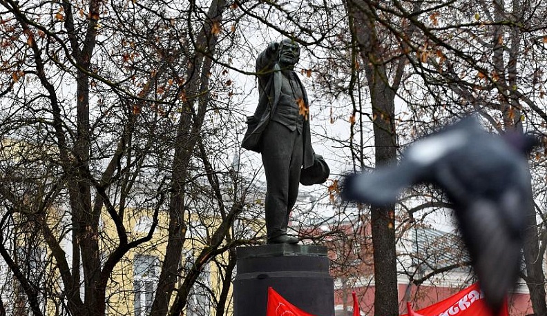 Калужский Ленин теперь в полной безопасности 