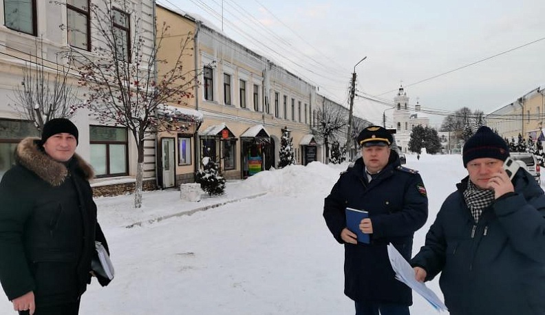 В Тарусе убрали снег и наледи после вмешательства прокуратуры