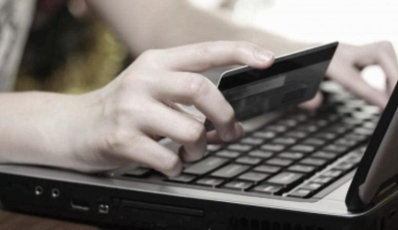 Калужанин отдал 100 тысяч рублей вымогателям