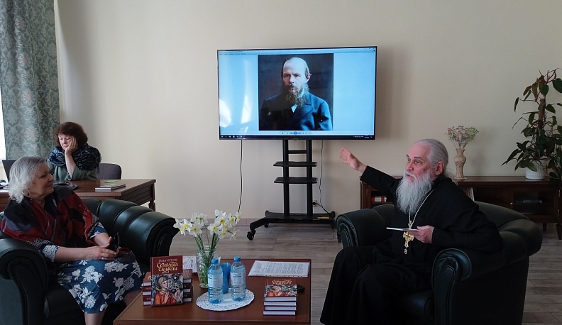 В Калуге представили книгу христианской поэзии «Созвучия свирели»