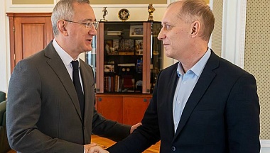 Владислав Шапша провёл встречу с руководителем регионального отделения Общероссийского народного фронта Дмитрием Афанасьевым