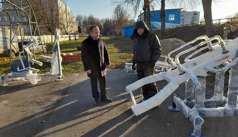 В Людинове приступили к монтажу площадки для сдачи норм ГТО