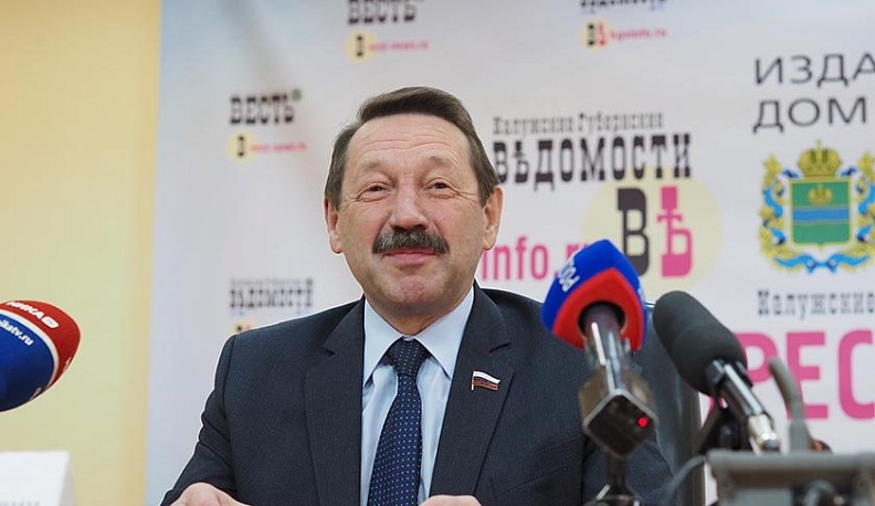 Депутат Госдумы Геннадий Скляр призвал калужан прививаться от ковида
