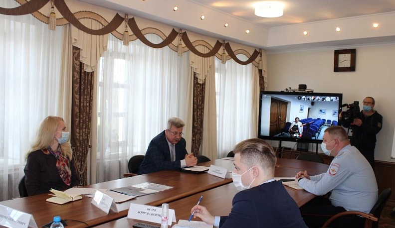 Калужские школьники не останутся без последнего звонка