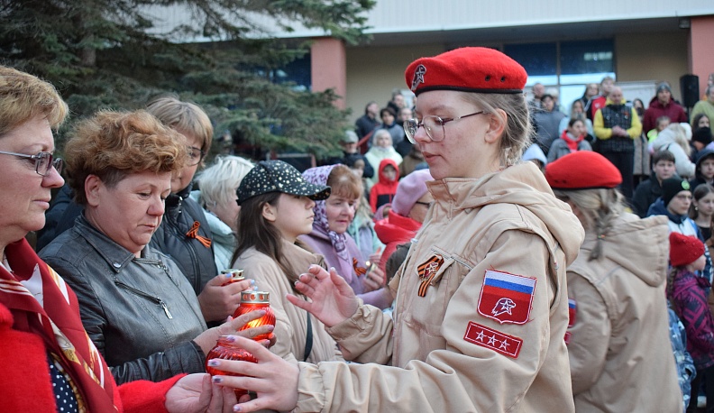 В Тарусе зажгли огни Памяти
