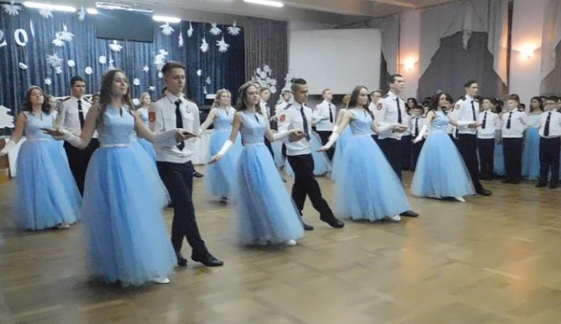 В Обнинске прошел кадетский бал