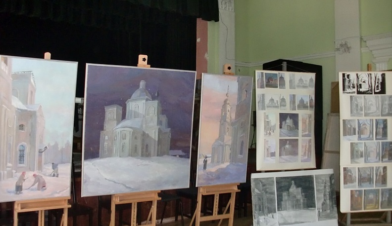 В Калужском колледже культуры и искусств студенты-живописцы защитили дипломы