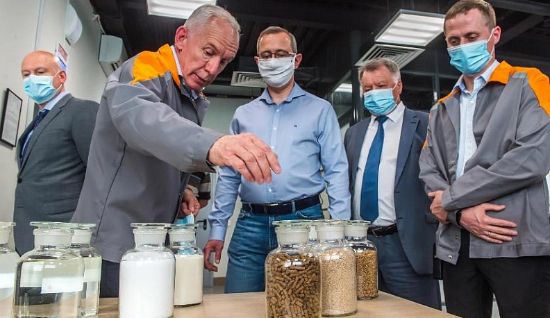 Владислав Шапша: «Необходимо тиражировать опыт вхождения малого и среднего бизнеса в производственные цепочки крупных предприятий»