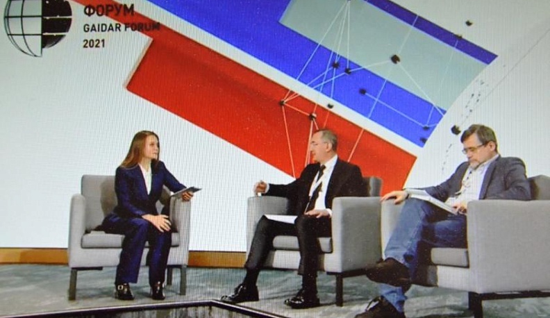 Владислав Шапша подискутировал о счастье и благополучии современных людей