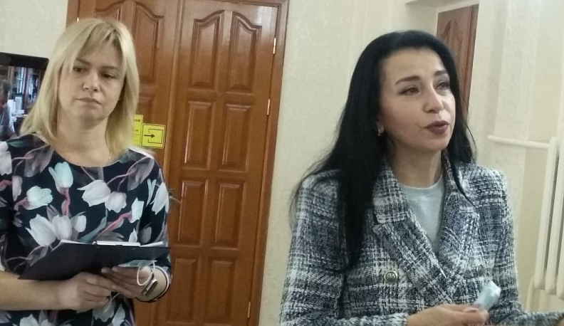 Калужанам показали историю города в уникальных документах