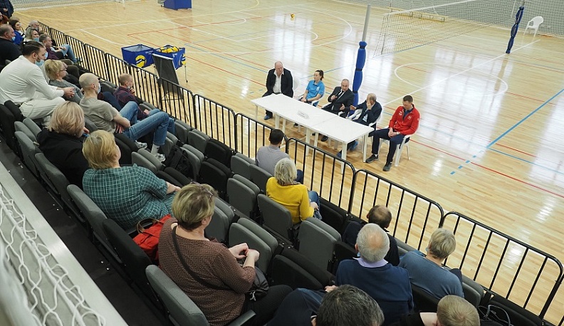 В Калуге впервые прошел семинар для тренеров по волейболу