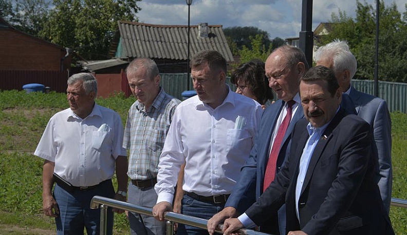 Геннадий Скляр и Геннадий Новосельцев проинспектировали работы по благоустройству Сухиничей