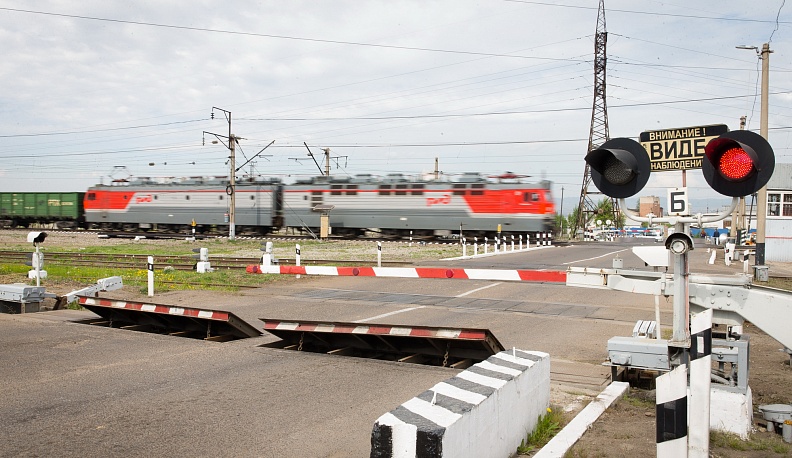 В Малоярославецком районе для машин на два дня закроют железнодорожный переезд