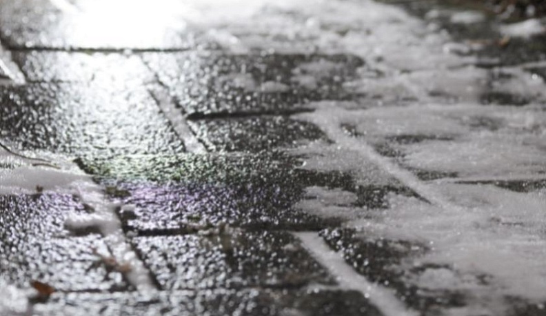 Калужских водителей предупреждают о сложных погодных условиях