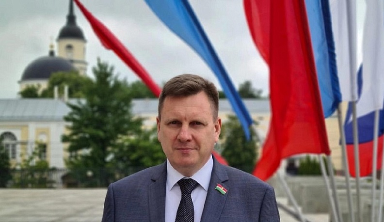 Геннадий Новосельцев: «Сегодня ответственный для страны день – наш Лидер Владимир Путин вновь вступил в должность Президента»