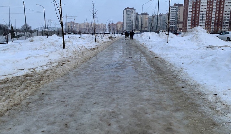 МЧС предупреждает о мокром снеге и гололедице в Калужской области 11 февраля