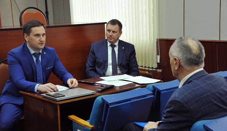 Геннадий Новосельцев встретился с депутатами Хвастовичского Районного Собрания