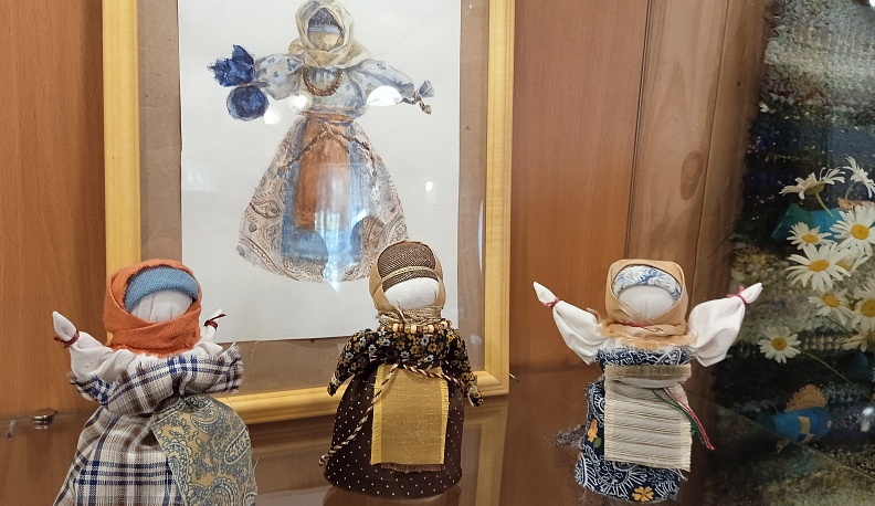 Традиционную народную куклу показывают в калужском Доме мастеров