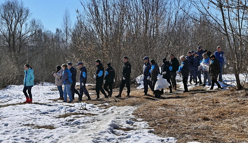 В Калуге Всемирный день воды отметили уборкой берегов Киёвки