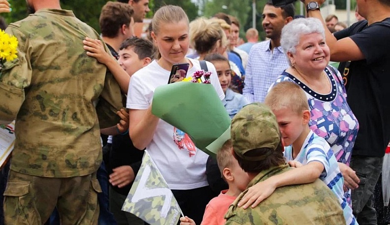 Руководители области поблагодарили калужских росгвардейцев за ратный подвиг