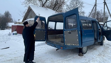 Спас-Деменский округ отправил в зону СВО с посылками микроавтобус для бойцов