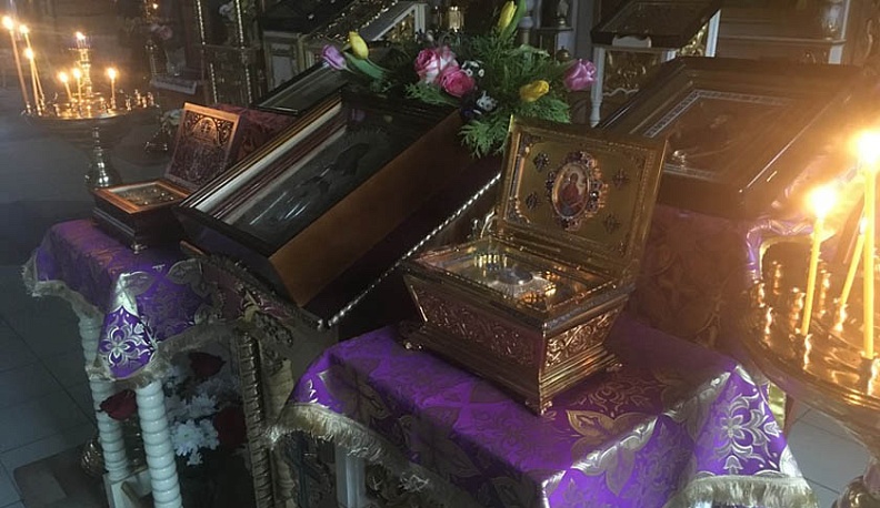 В Калугу на поклонение принесена частица пояса Пресвятой Богородицы  и мощи святых Жен-Мироносиц