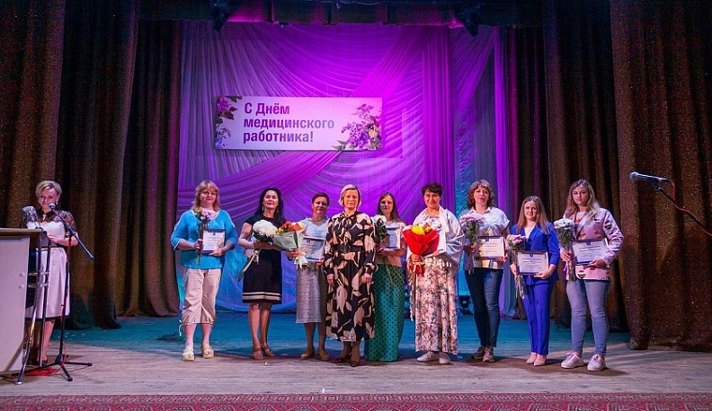 Обнинских медиков поздравили с наступающим профессиональным праздником
