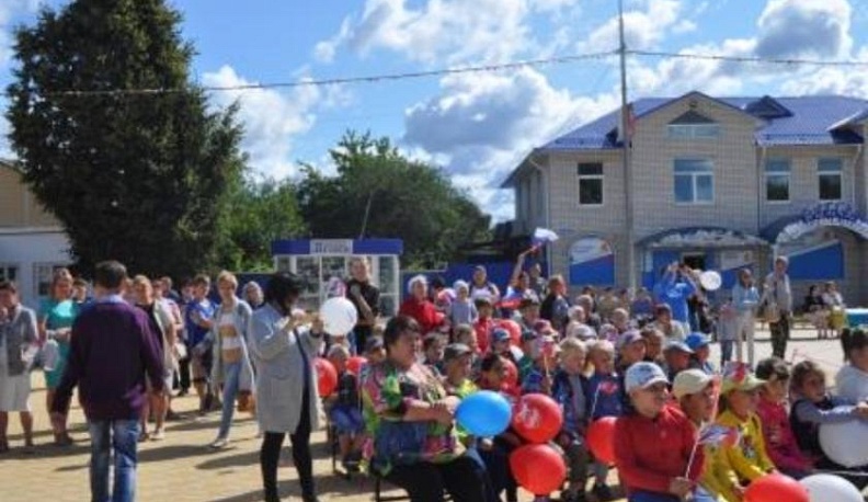 Концерт, посвященный российскому триколору, прошел в Медыни