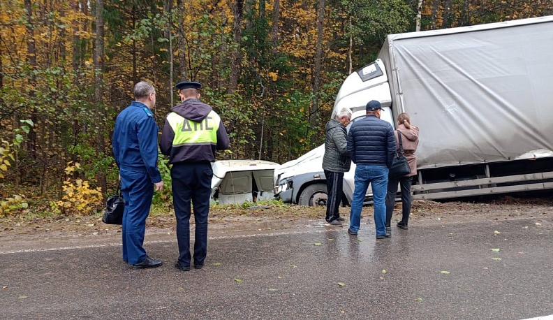 В Калужской области возбудили уголовное дело по факту гибели человека в ДТП с фурой
