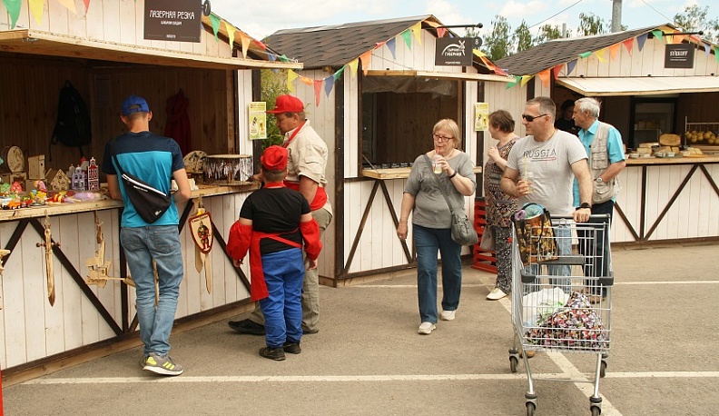 Сбер выступил партнёром «Калужской ярмарки» на территории Глобуса
