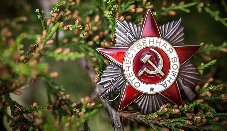 Александр Авдеев поздравил калужан с Днем Победы