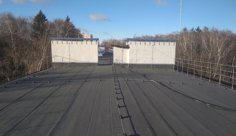 В Обнинске капитально отремонтировали еще четыре крыши в многоквартирных домах