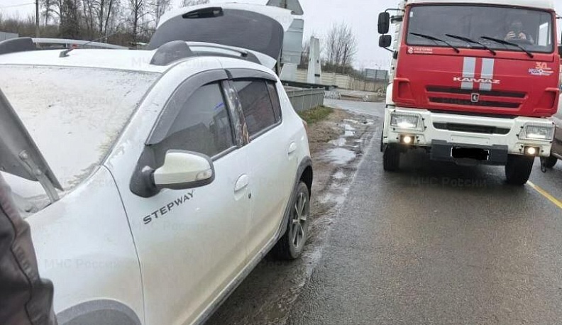 В Балабанове загорелась легковушка