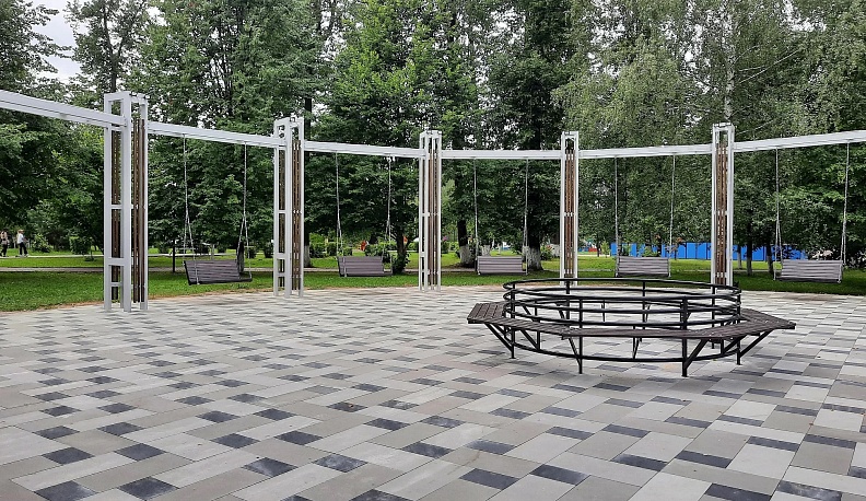 Вам нужнее парк или набережная?