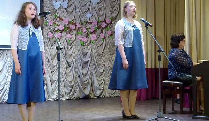 Воспитанники Износковской детской школы искусств поделились пасхальной радостью