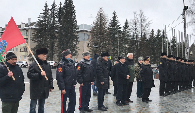 В День защитника Отечества обнинцы возложили венки и цветы к Вечному огню