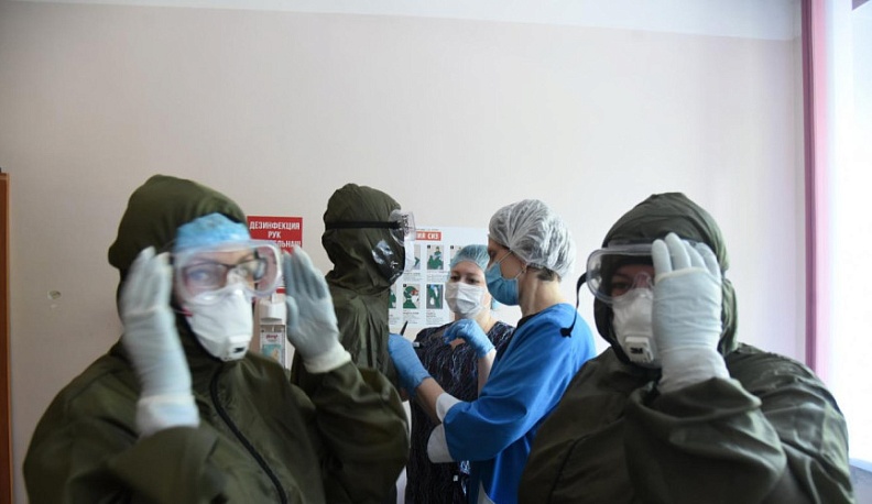 В Калужской области студенты-медики помогают врачам бороться с ковидом