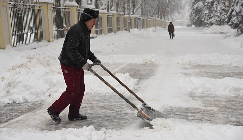 Востребован, но непрестижен
