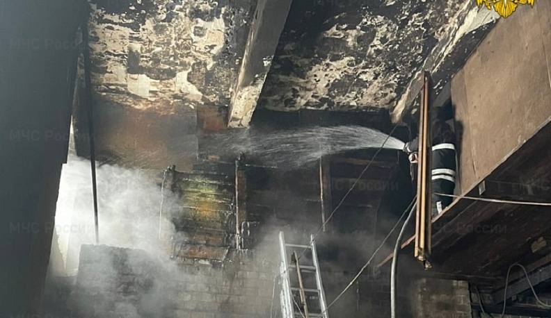 За ночь в Калуге произошло два пожара и ДТП