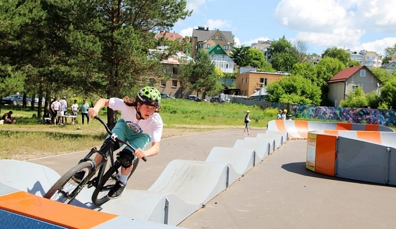 В Калуге в сквере Волкова скоро появятся новые пешеходные дорожки и тротуары
