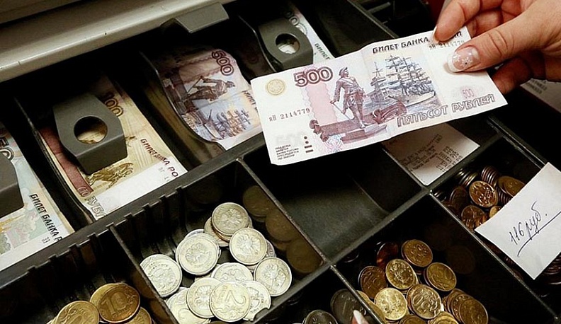 В Калуге молодая продавщица обворовывала свой магазин