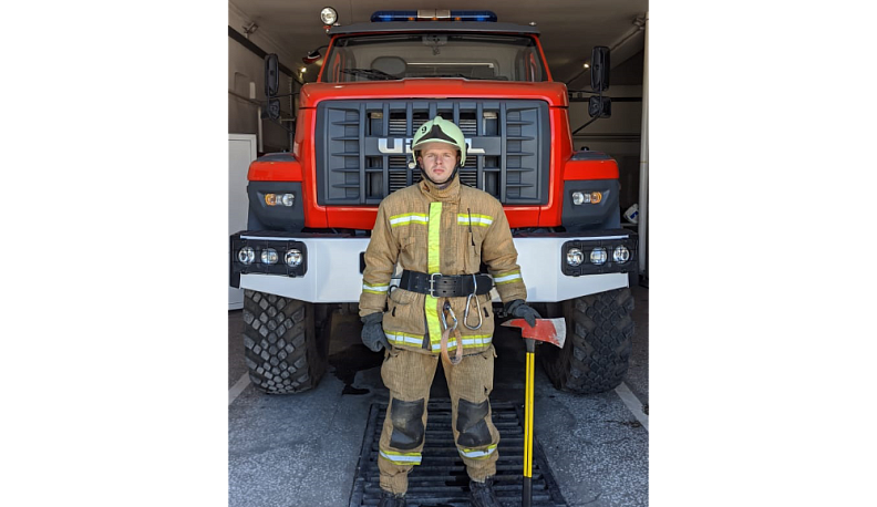 Берет и каска