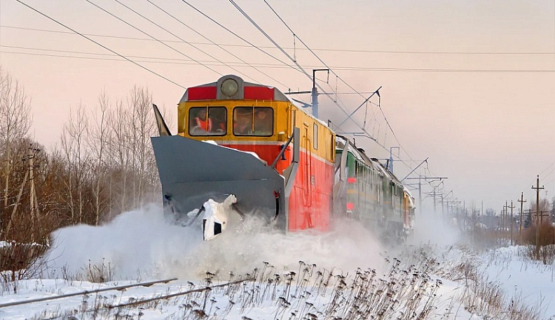 Снегопад не повлиял на движение поездов в Калужской области