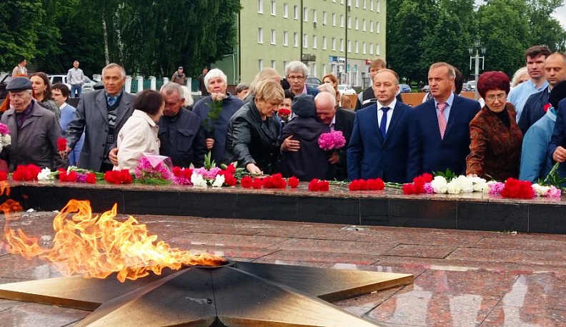 В Людинове День памяти и скорби начался в 4 часа утра