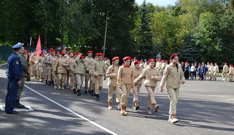В Козельске открылся пятый военно-патриотический полевой лагерь для юнармейцев области