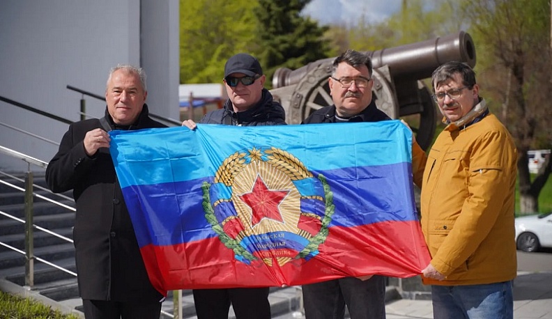 Калужские журналисты побывали с гуманитарной миссией в Луганске
