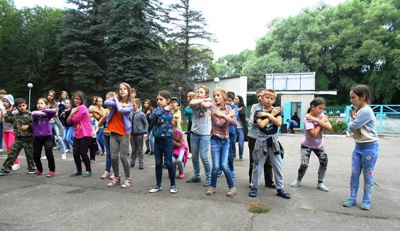 Лагерная жизнь - не только веселье